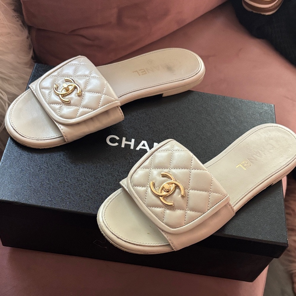 CHANEL Quilted Cream Slide Sandals with Gold CC